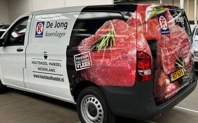 De jong autobelettering